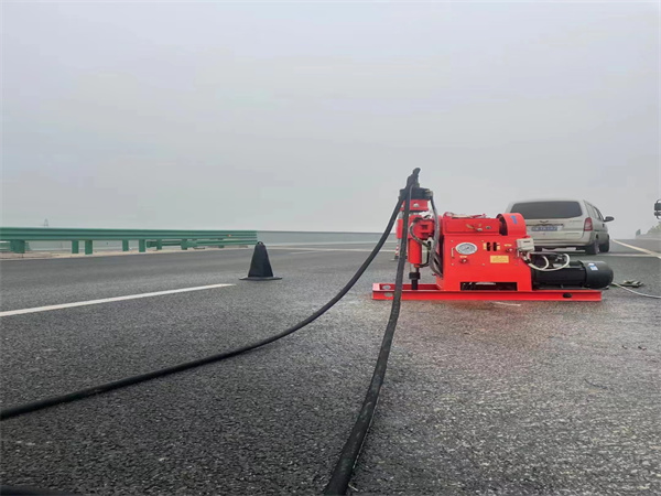 保康马路路基路面开裂下沉注浆加固灌浆